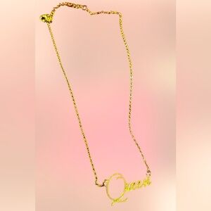 18k Gold plated Queen pendant necklace